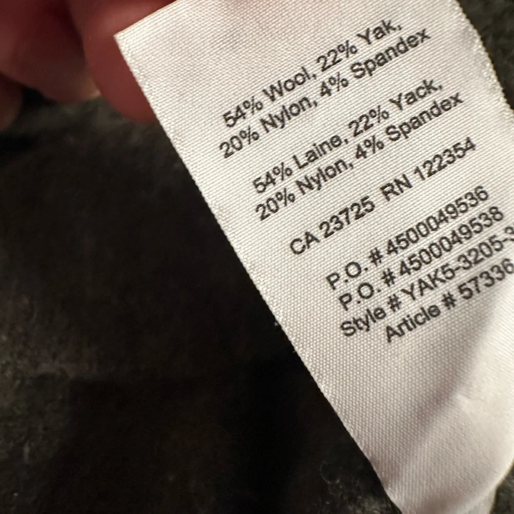 aritzia community plutarch sweater - Picture 4 of 4